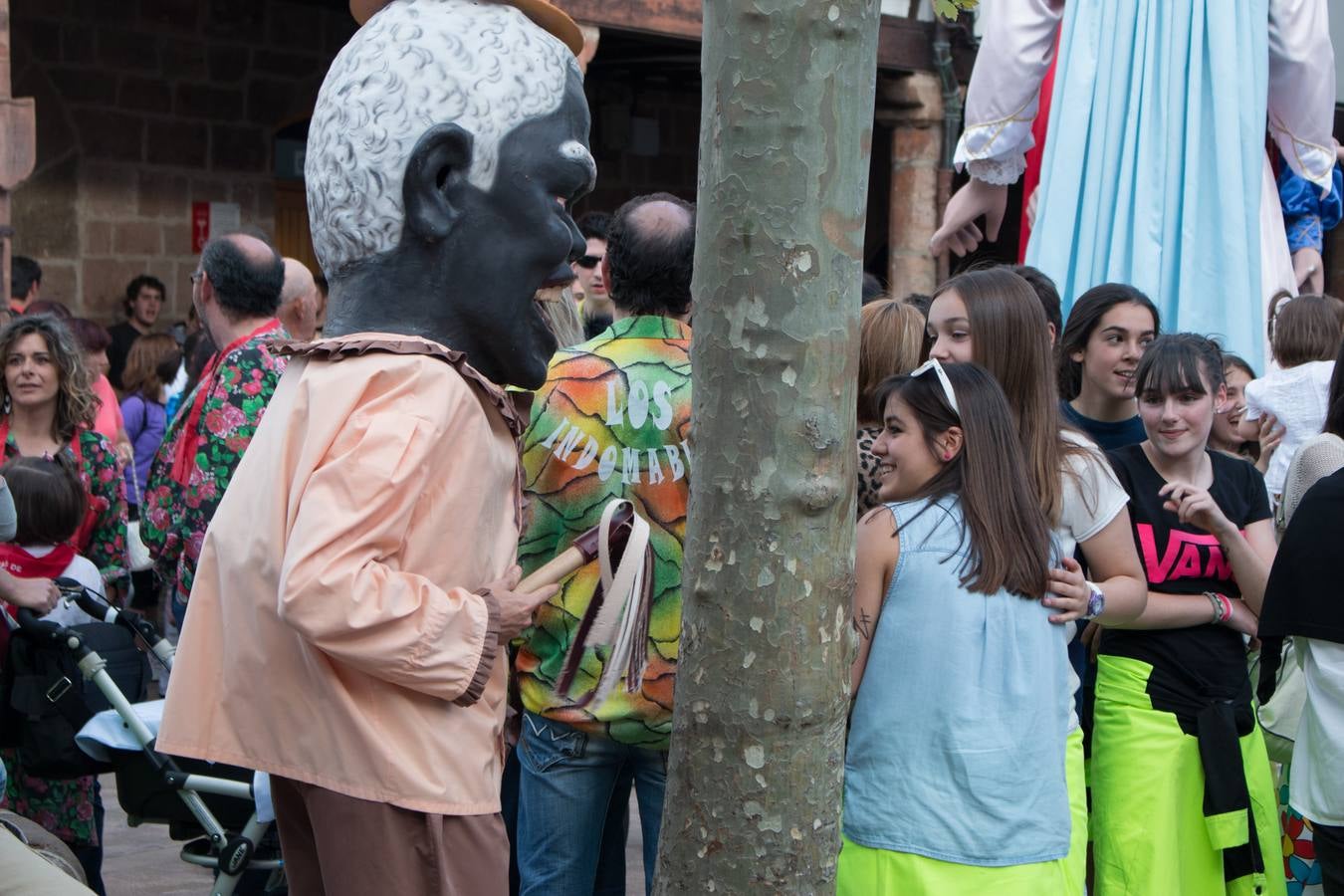 Primer día de las fiestas por Santa Bárbara en Ezcaray