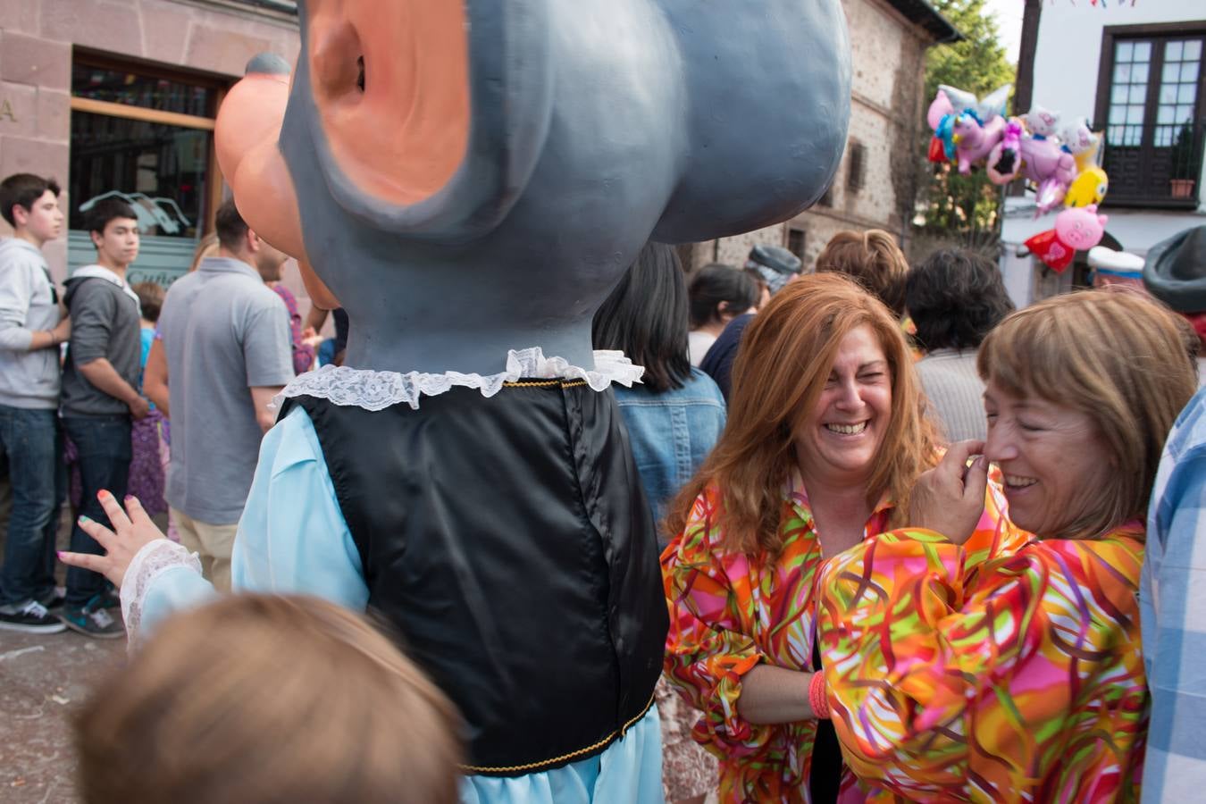 Primer día de las fiestas por Santa Bárbara en Ezcaray