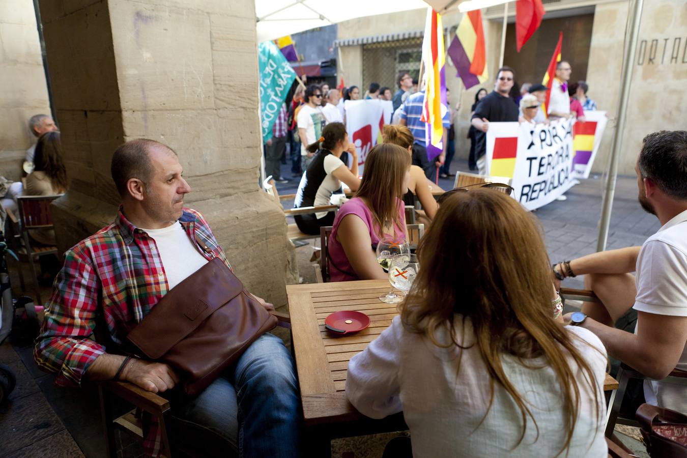 Unas 400 personas se reúnen en Logroño &#039;por la consulta ciudadana&#039; sobre la República