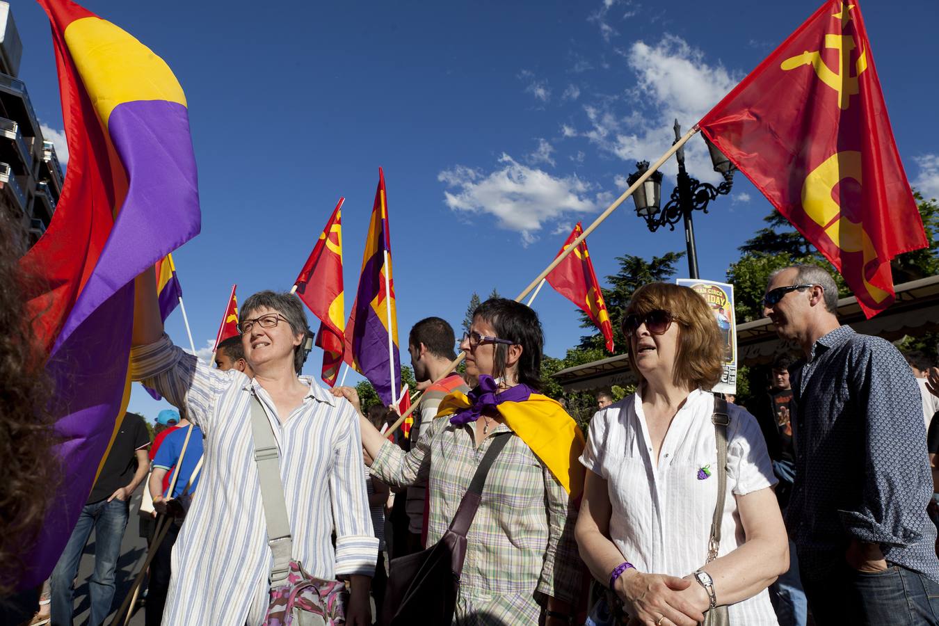 Unas 400 personas se reúnen en Logroño &#039;por la consulta ciudadana&#039; sobre la República