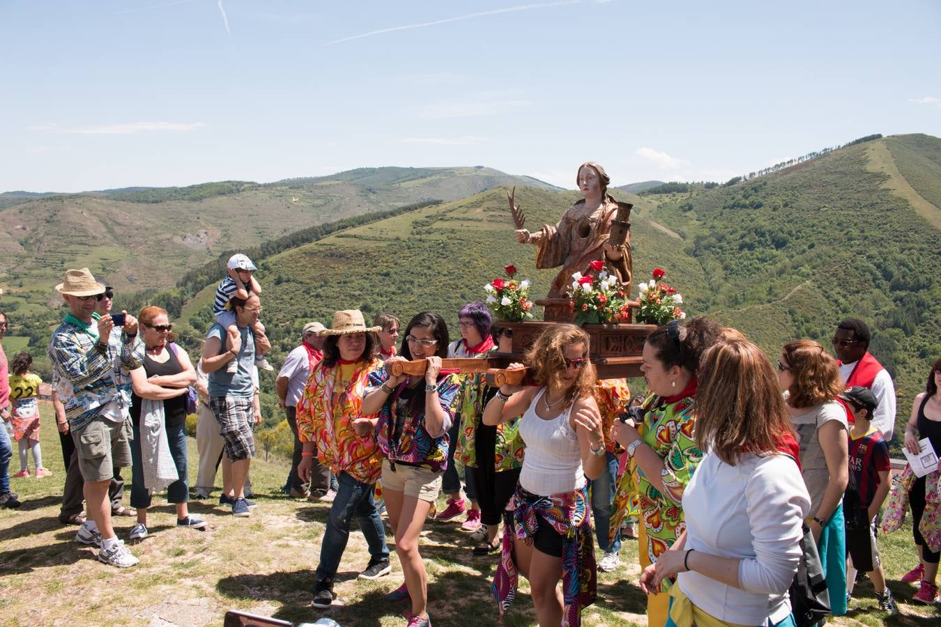 La romería a Santa Bárbara, en el día grande de las fiestas de Ezcaray