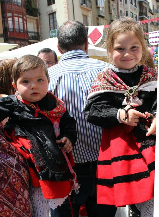 Los niños, protagonistas de la fiesta en las calles de Logroño