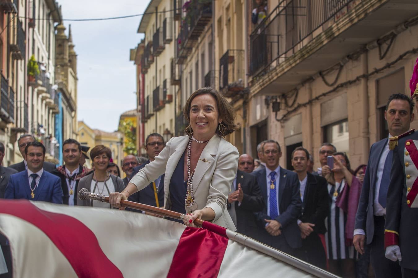 Procesión y banderazos por san Bernabé