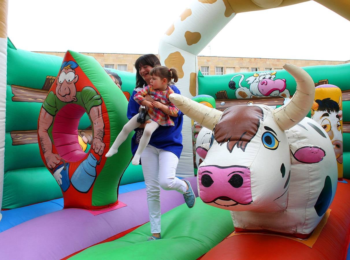 Juegos infantiles y degustación de choricillo