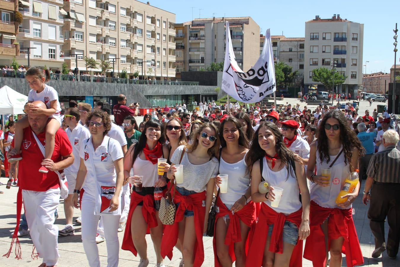 Concentración de 1.600 peñistas en Arnedo