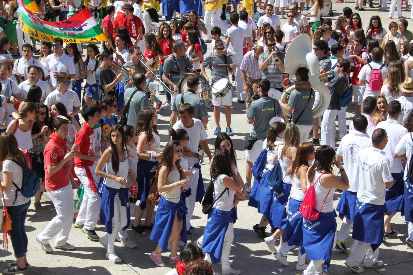 Concentración de 1.600 peñistas en Arnedo