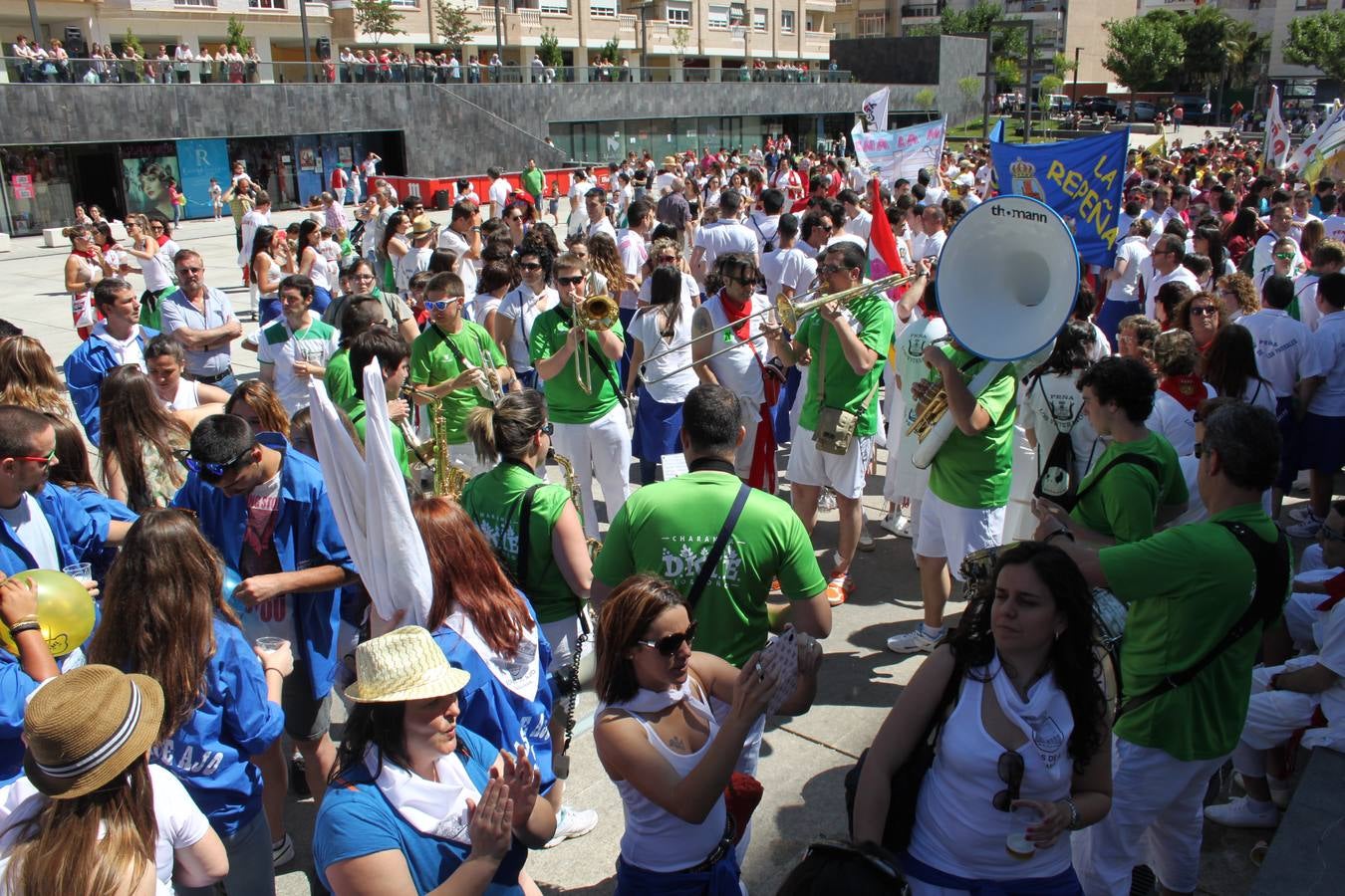 Concentración de 1.600 peñistas en Arnedo