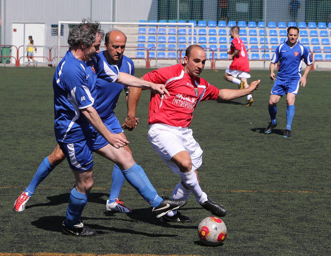 Triangular con el Club Deportivo Logroñés de Veteranos, Zaragoza y Villegas