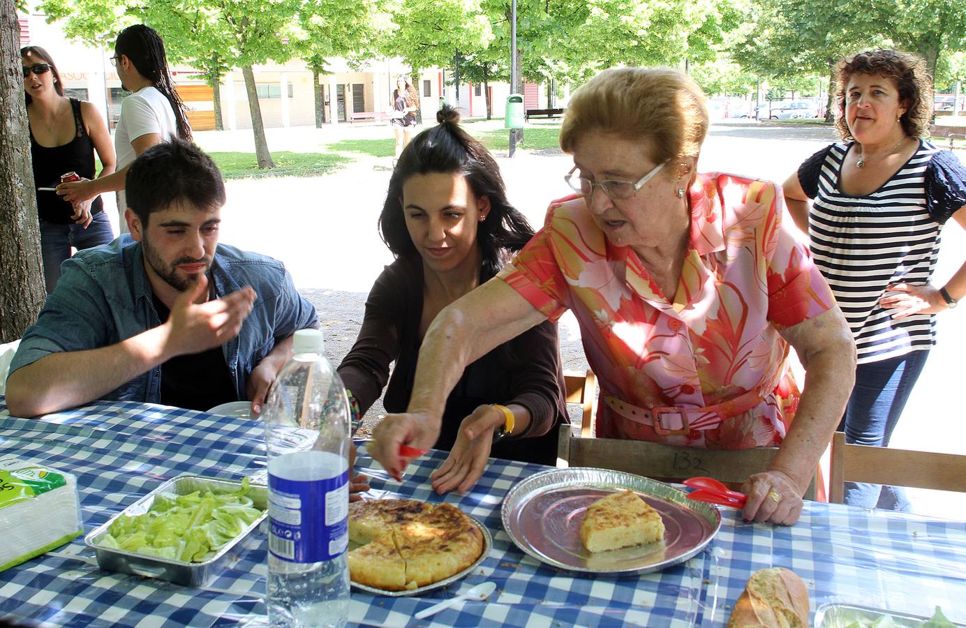 Comida de hermandad del barrio de San Antonio