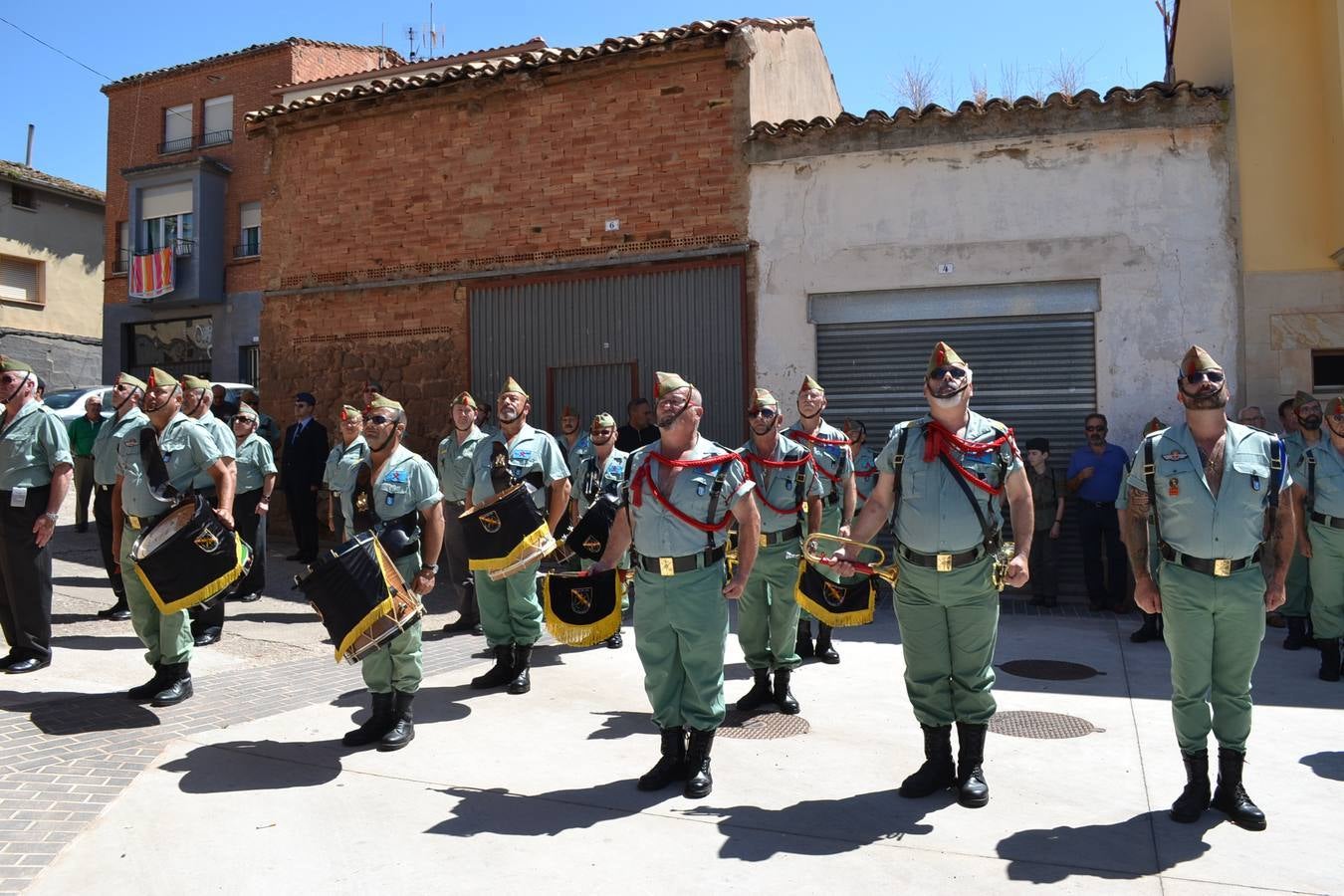 Homenaje en Hormilla de los Caballeros Legionarios al cabo Terrero