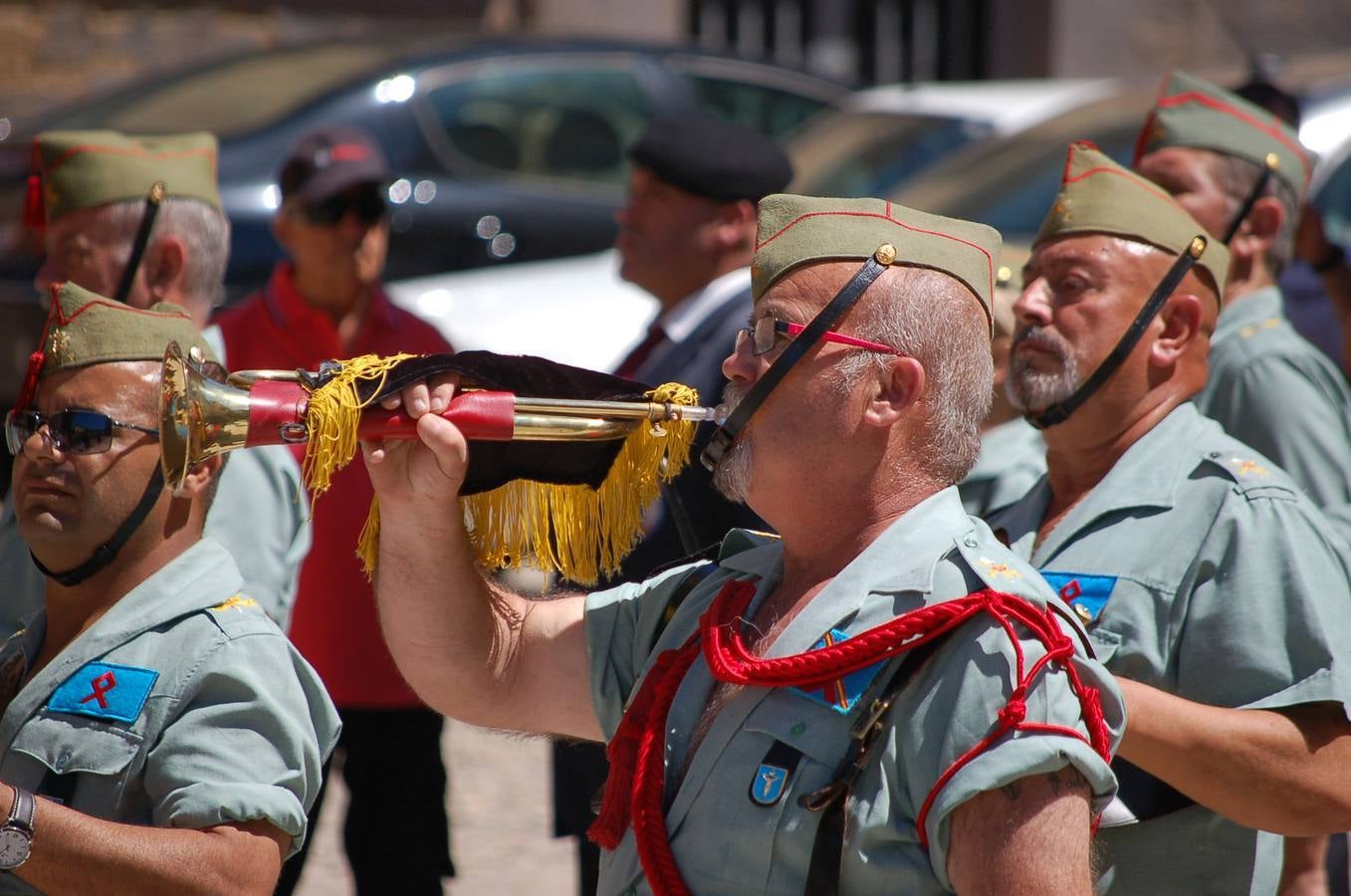 Homenaje en Hormilla de los Caballeros Legionarios al cabo Terrero