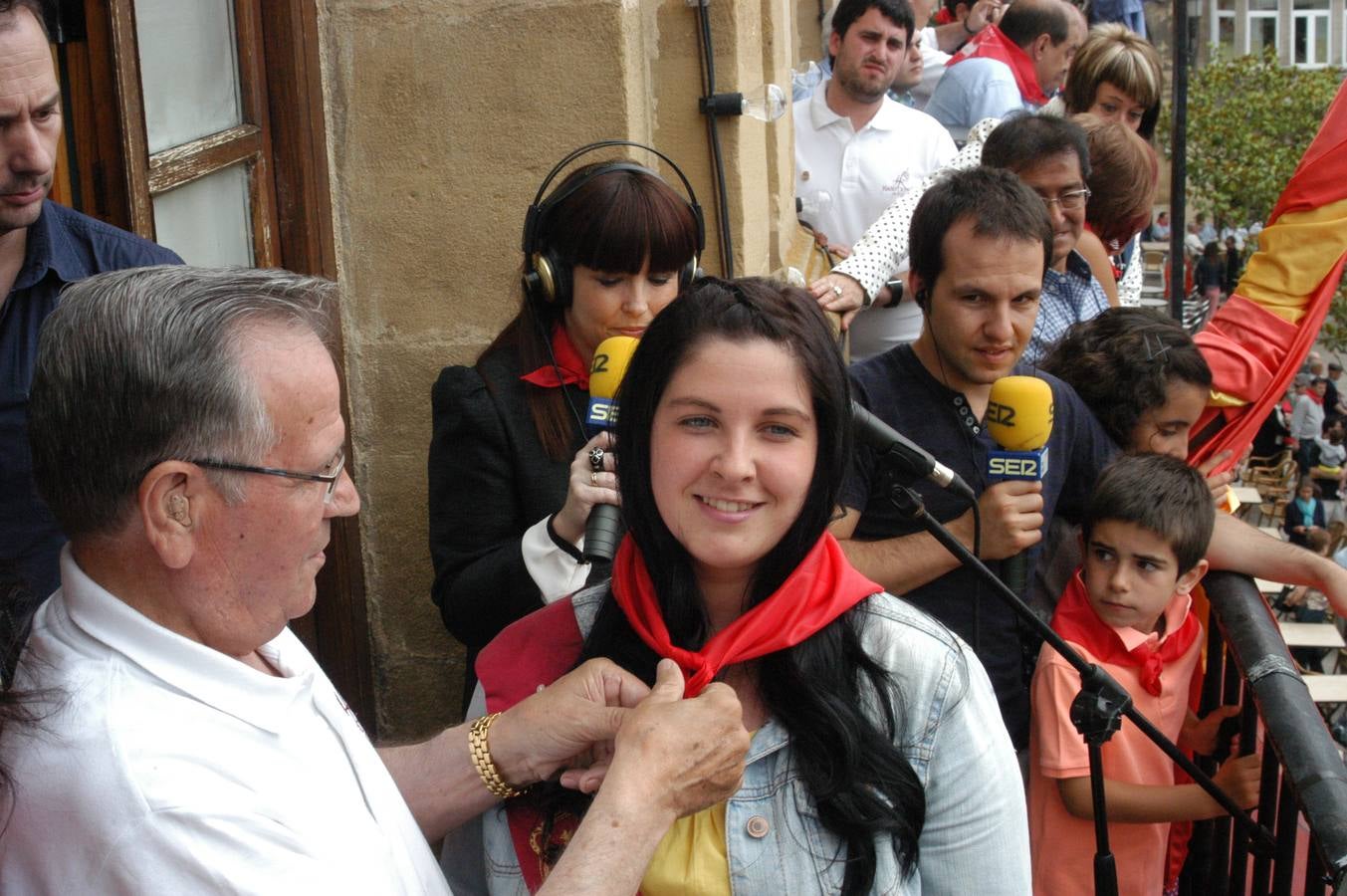 San Juan da paso al patrón San Felices en Haro