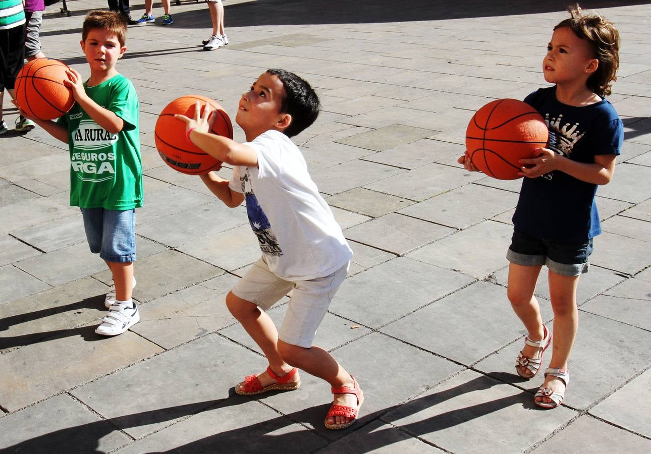 Actividades de &#039;La noche más deportiva&#039; en la Plaza del Mercado