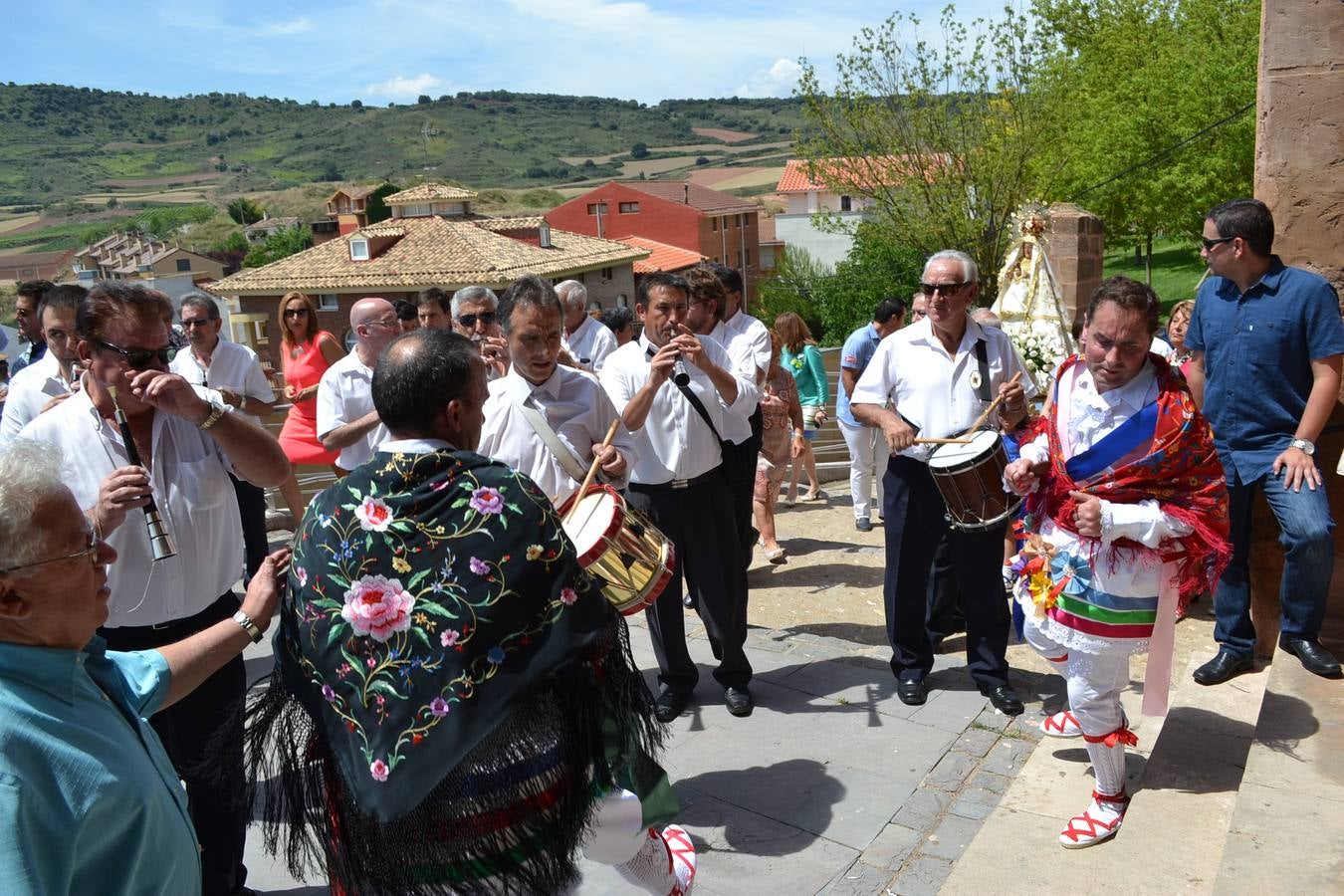 Danza de la Virgen Blanca en Ventosa