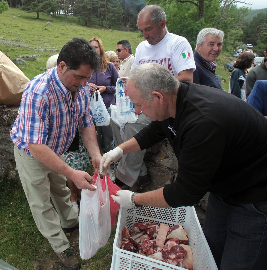 Villoslada celebra la Caridad Grande en Lomos de Orios (II)