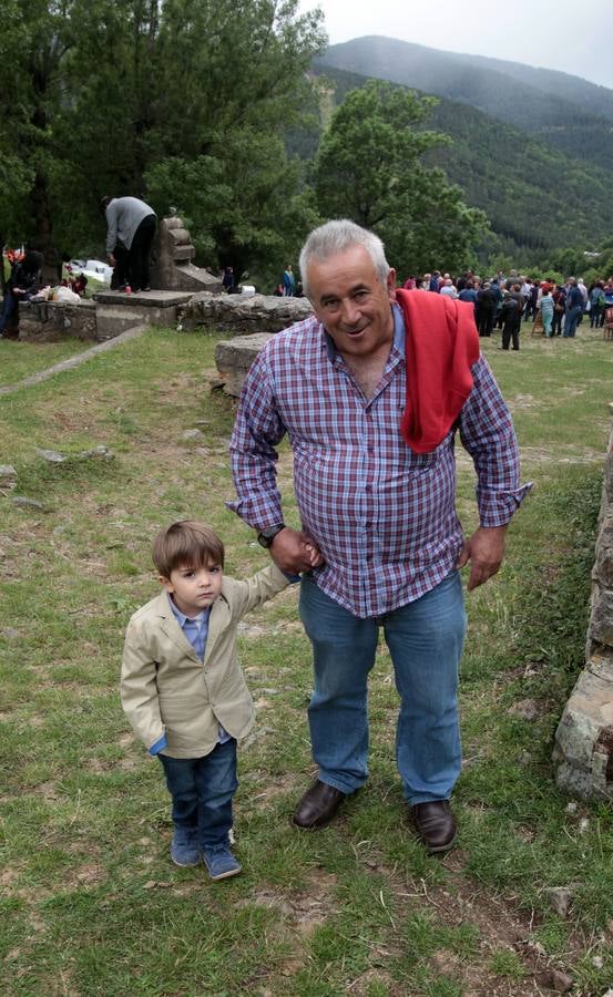 Villoslada celebra la Caridad Grande en Lomos de Orios (II)