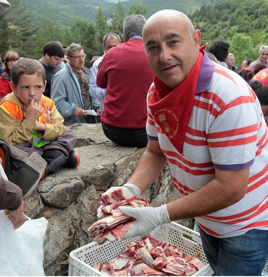 Villoslada celebra la Caridad Grande en Lomos de Orios (II)