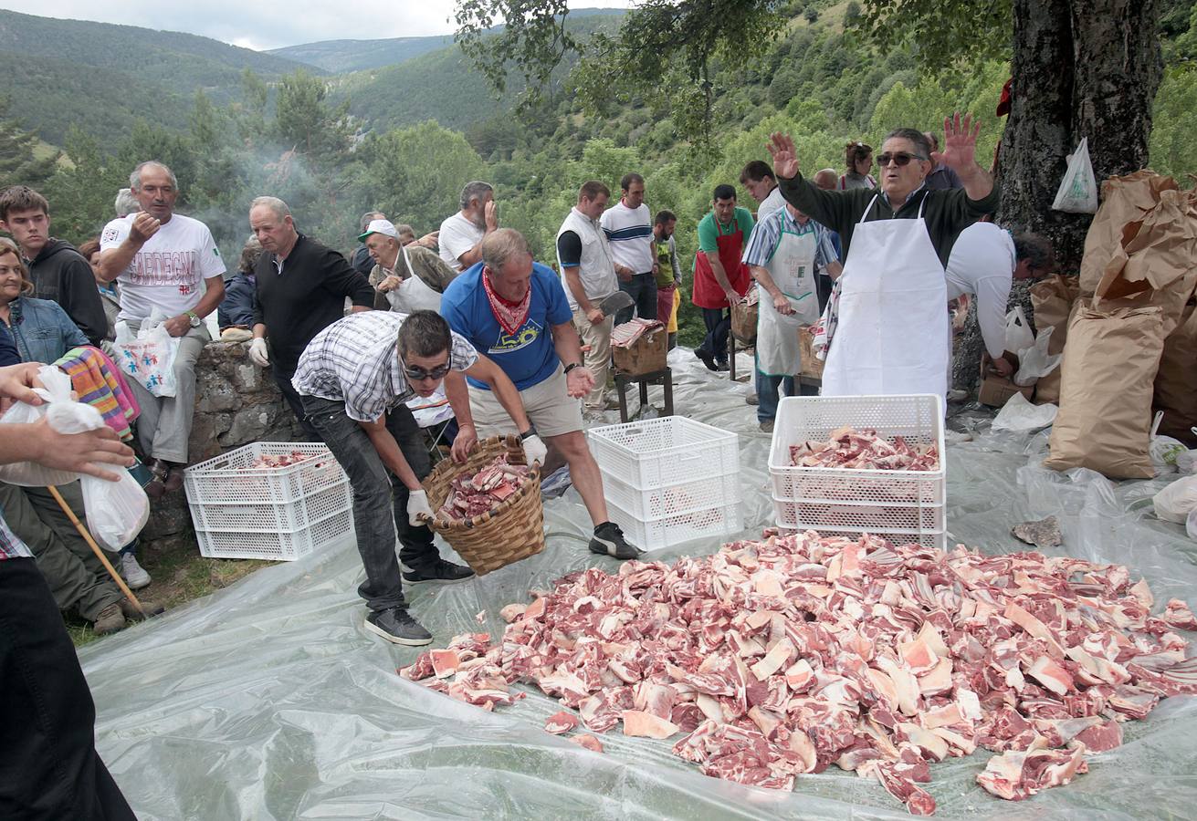 Villoslada celebra la Caridad Grande en Lomos de Orios (II)