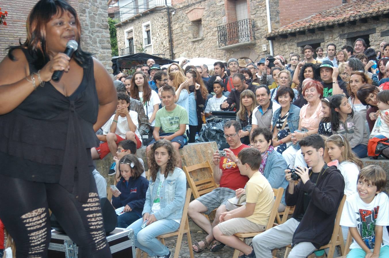 Ms. Nickki y la Tonky Blues Band sirven el plato fuerte en el Cameros Blues Festival