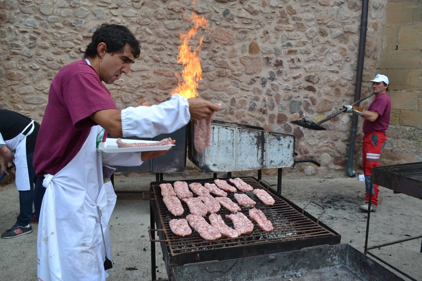 5.000 raciones de salchichón asado en Matute