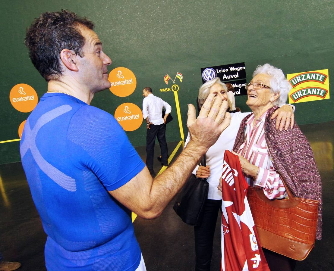 Sonrisas y lágrimas en la despedida de un campeón