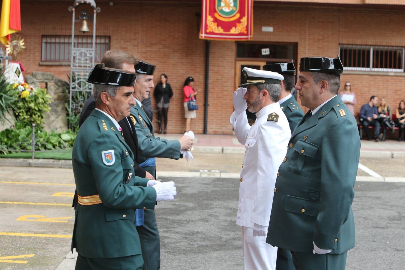 La Guardia Civil celebra la virgen del Pilar (II)