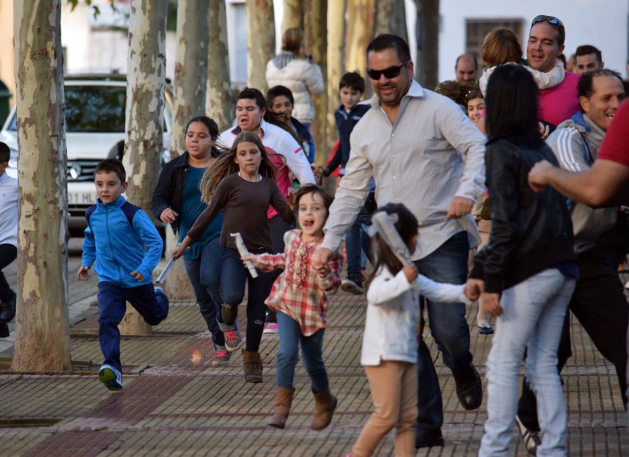 Encierro infantil con reses simuladas en las fiestas de Varea