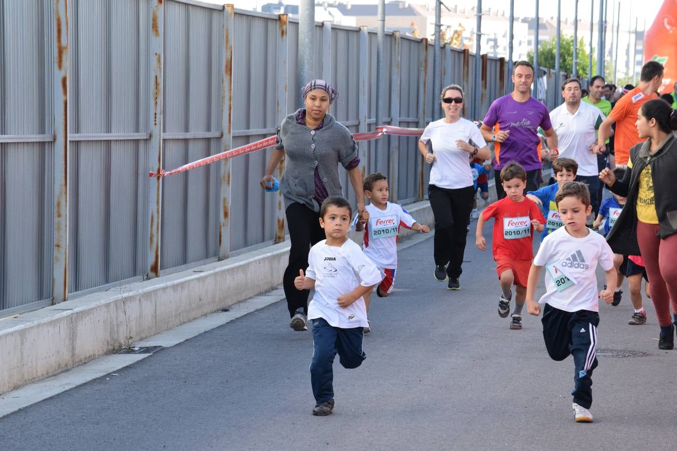 Carrera infantil en Ferrer