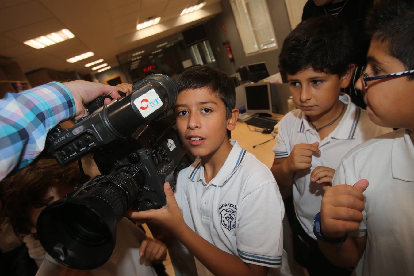 Los alumnos de 5º A del Colegio Adoratrices de Logroño visita la multimedia de Diario LA RIOJA