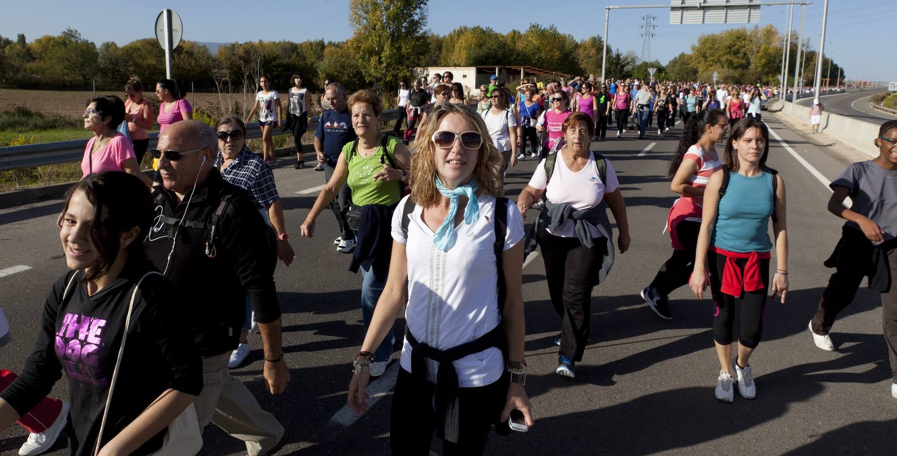 Multitudinaria Marcha Aspace