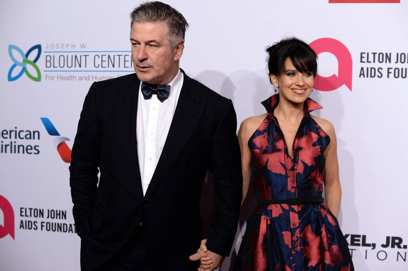 El actor Alec Baldwin y su esposa, Hilaria, a su llegada a la gala.