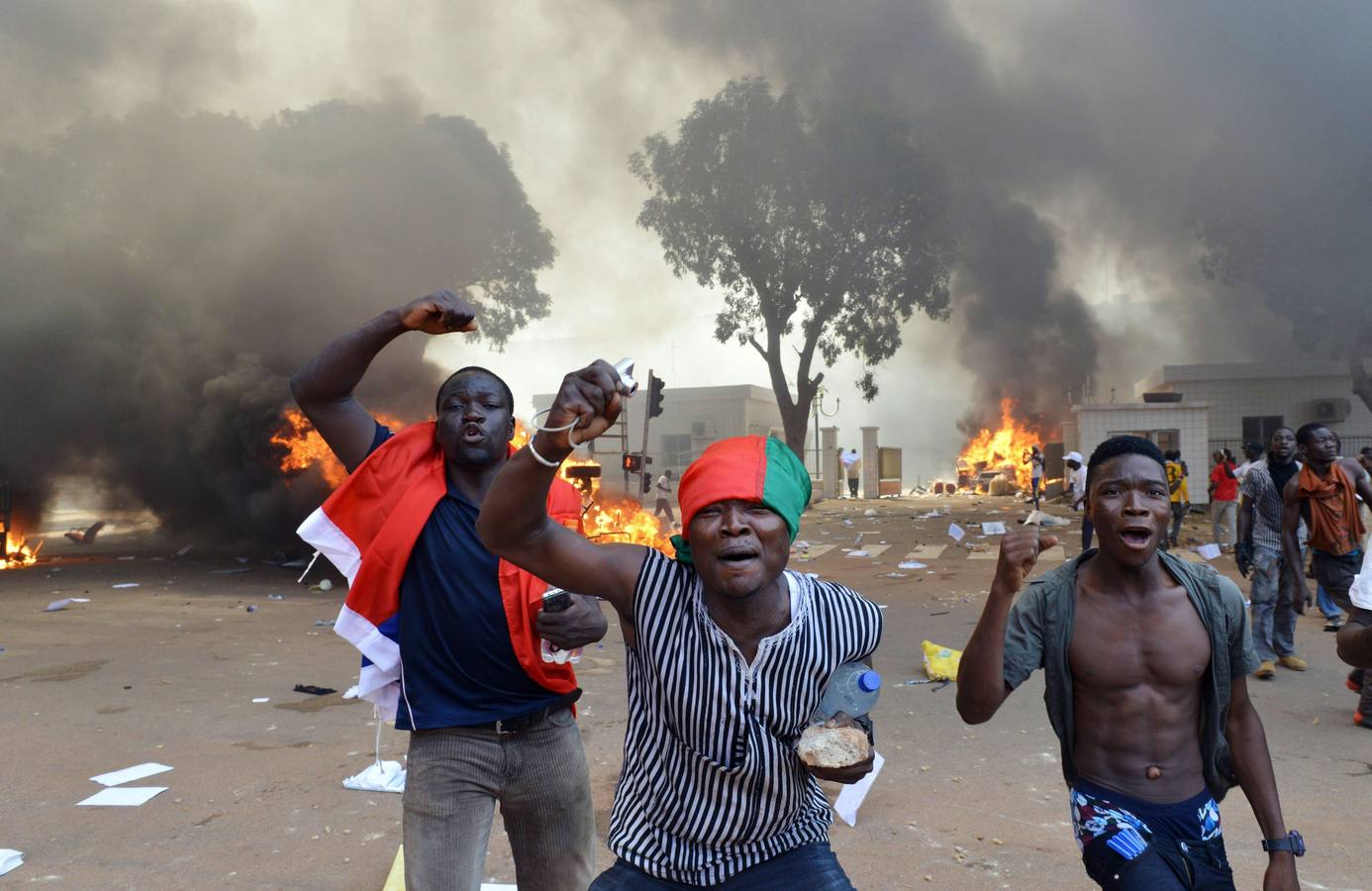 Protestas en Burkina Faso tras instaurarse un gobierno de transición