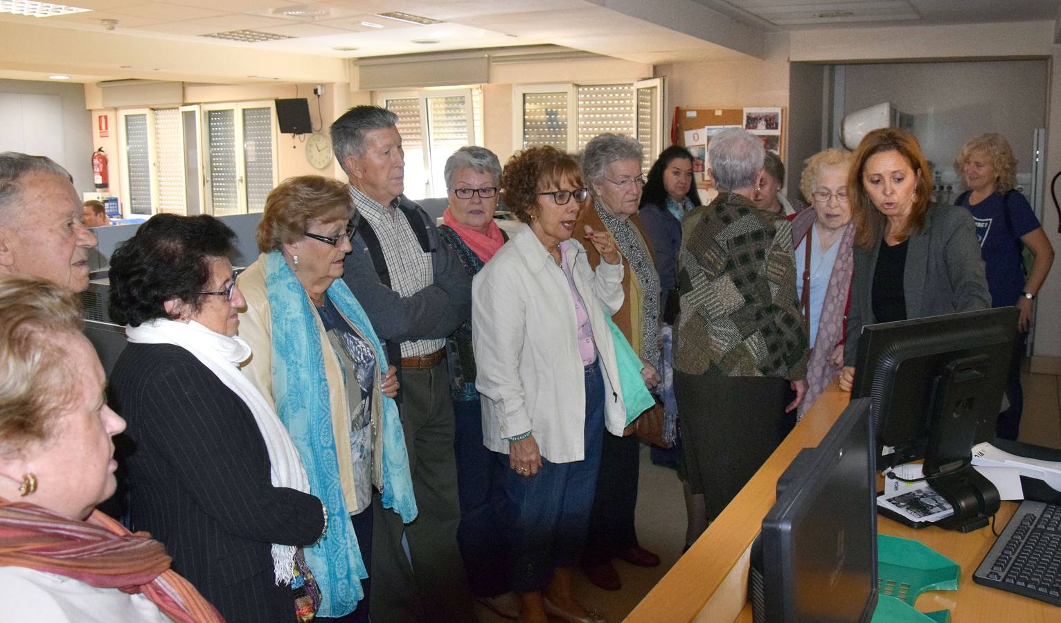 Los alumnos del programa &#039;Vida Sana&#039; visitan la multimedia de Diario LA RIOJA