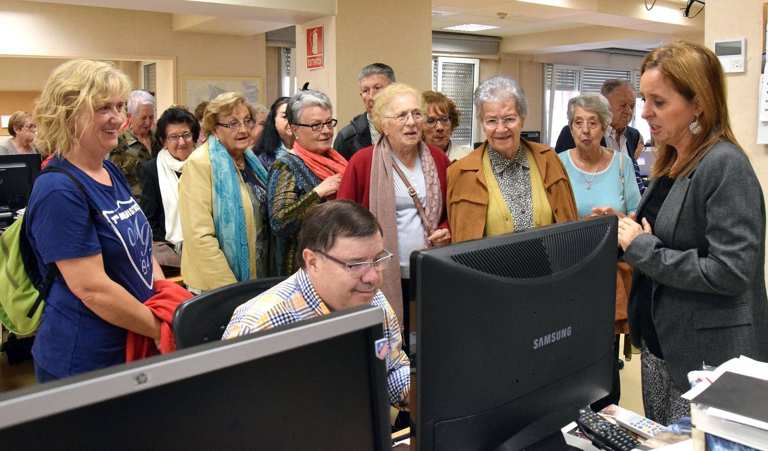 Los alumnos del programa &#039;Vida Sana&#039; visitan la multimedia de Diario LA RIOJA