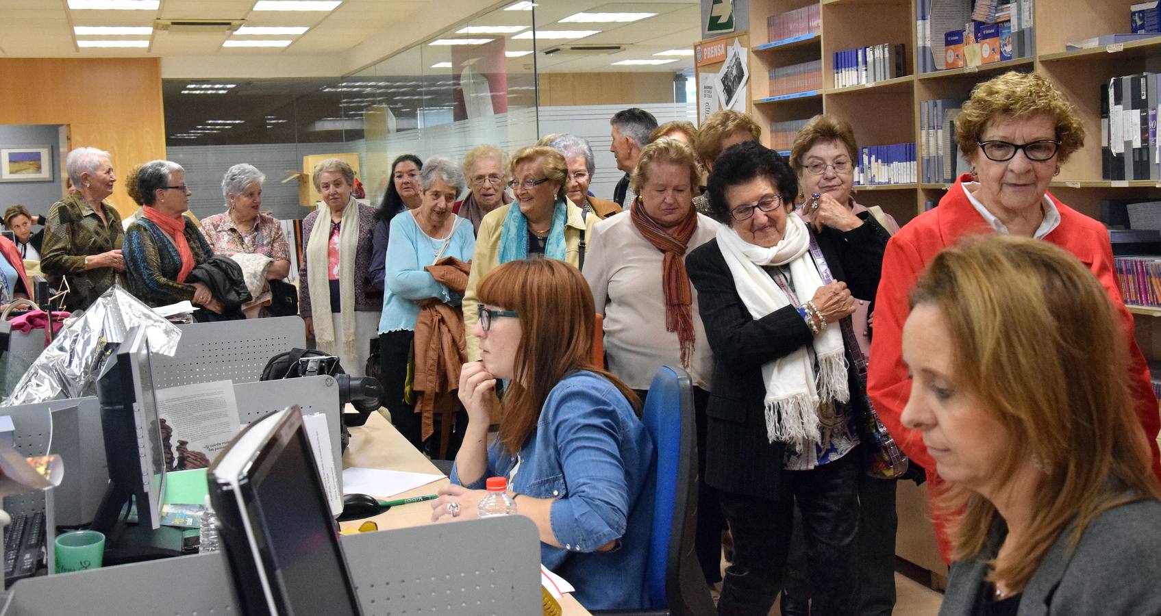 Los alumnos del programa &#039;Vida Sana&#039; visitan la multimedia de Diario LA RIOJA