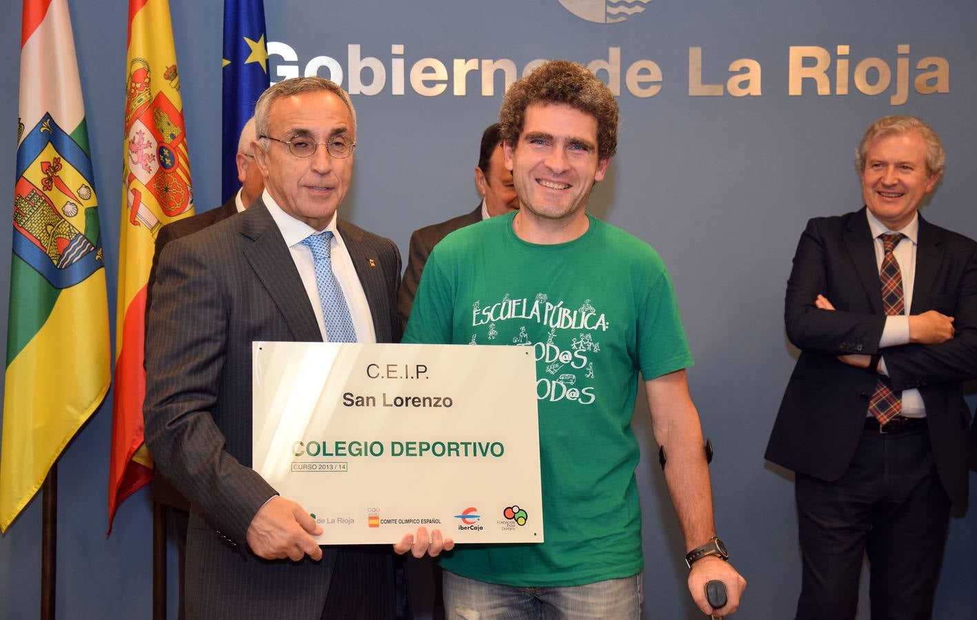 Diplomas para 14 centros que fomentan el deporte