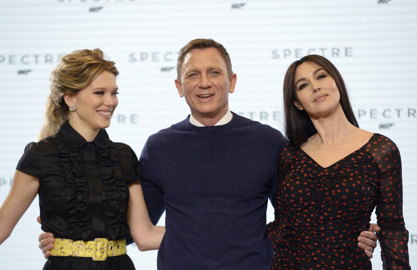 Lea Seydoux, Daniel Craig y Monica Bellucci.