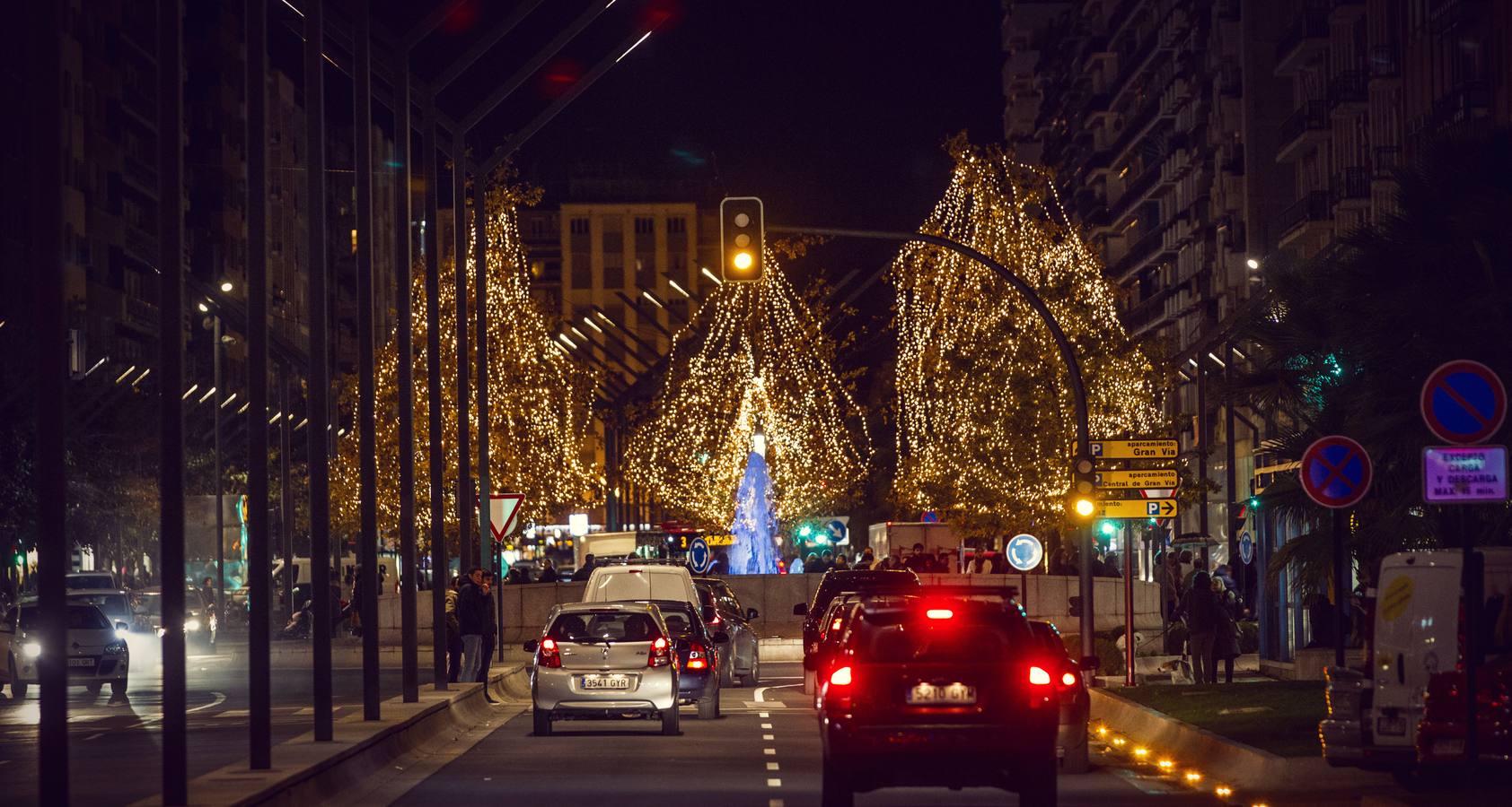 Logroño enciende su iluminación navideña