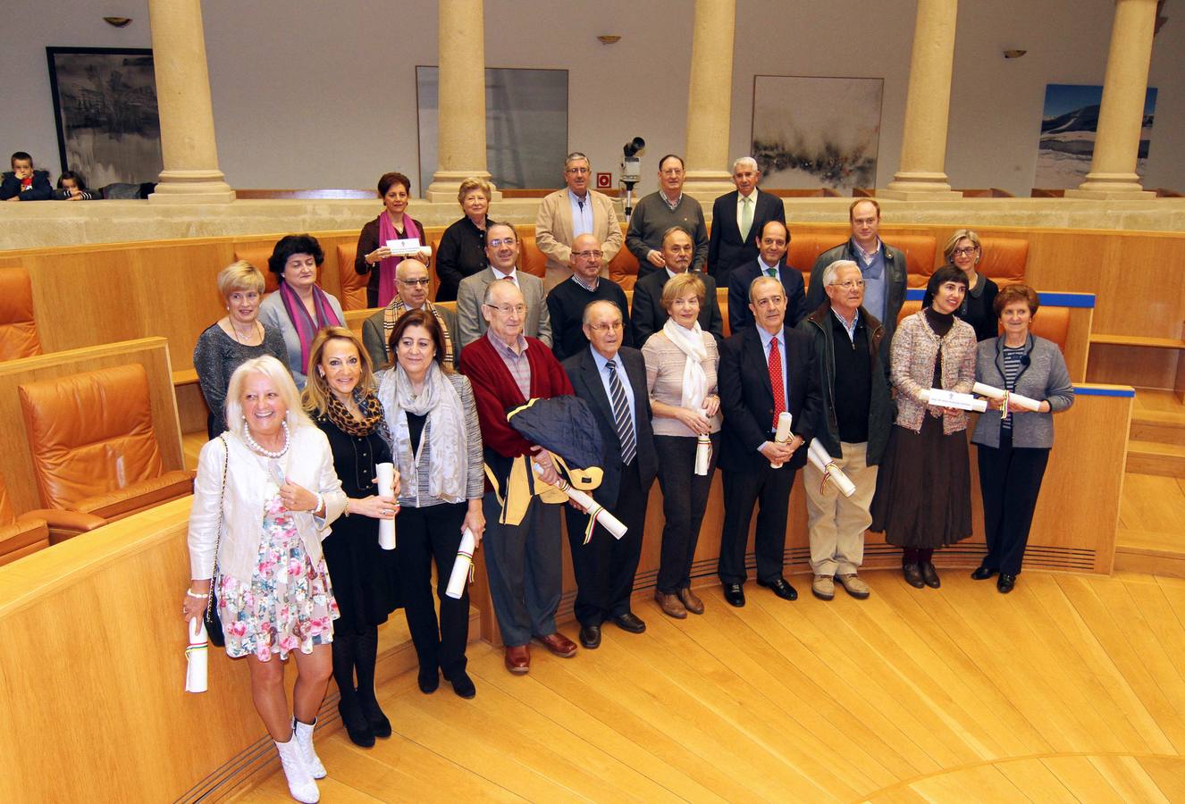 Adonar rinde homenaje a sus fundadores y a sus cuatro presidentes