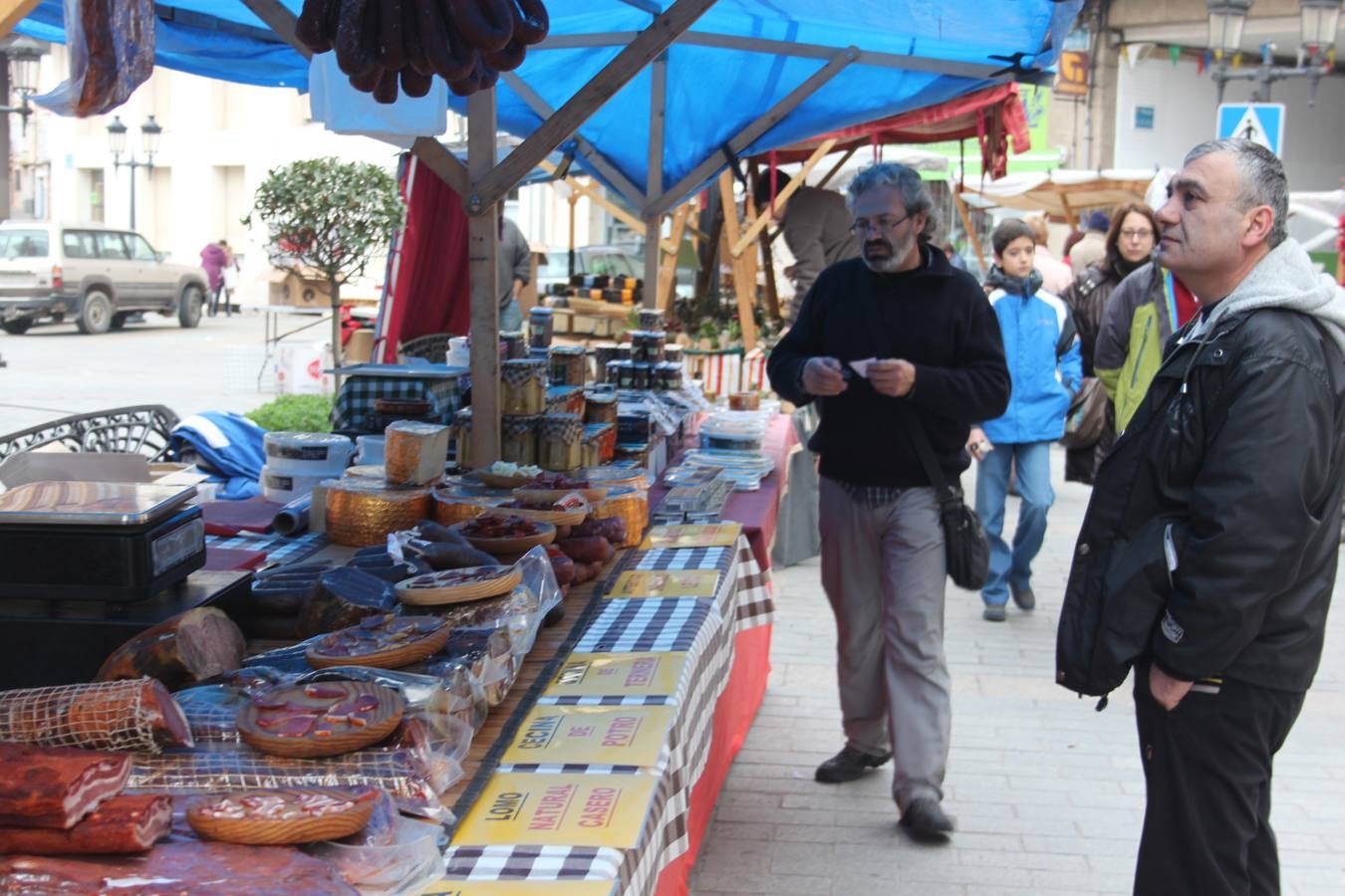 Mercado navideño por Santa Lucía en Arnedo