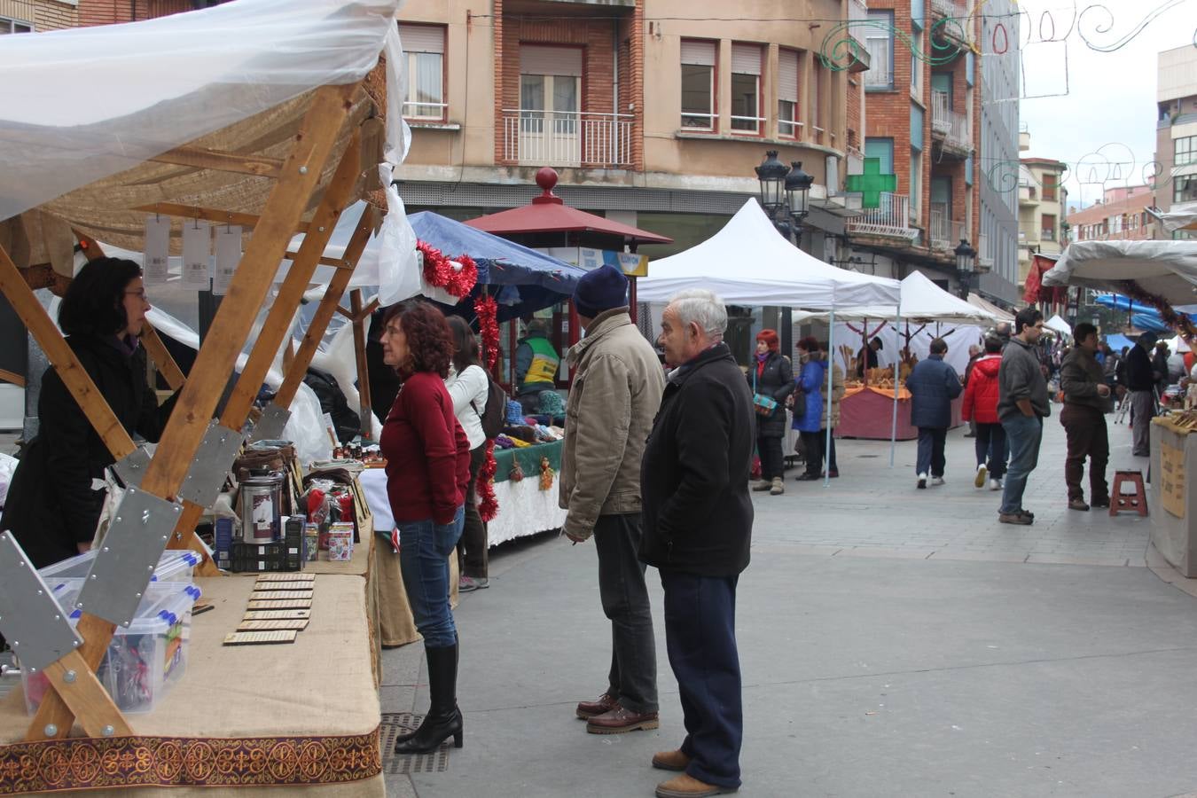 Mercado navideño por Santa Lucía en Arnedo