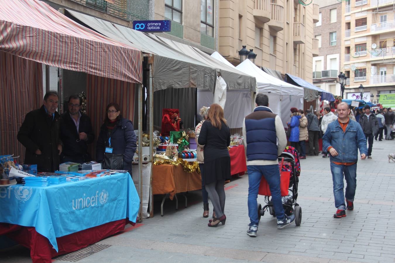 Mercado navideño por Santa Lucía en Arnedo