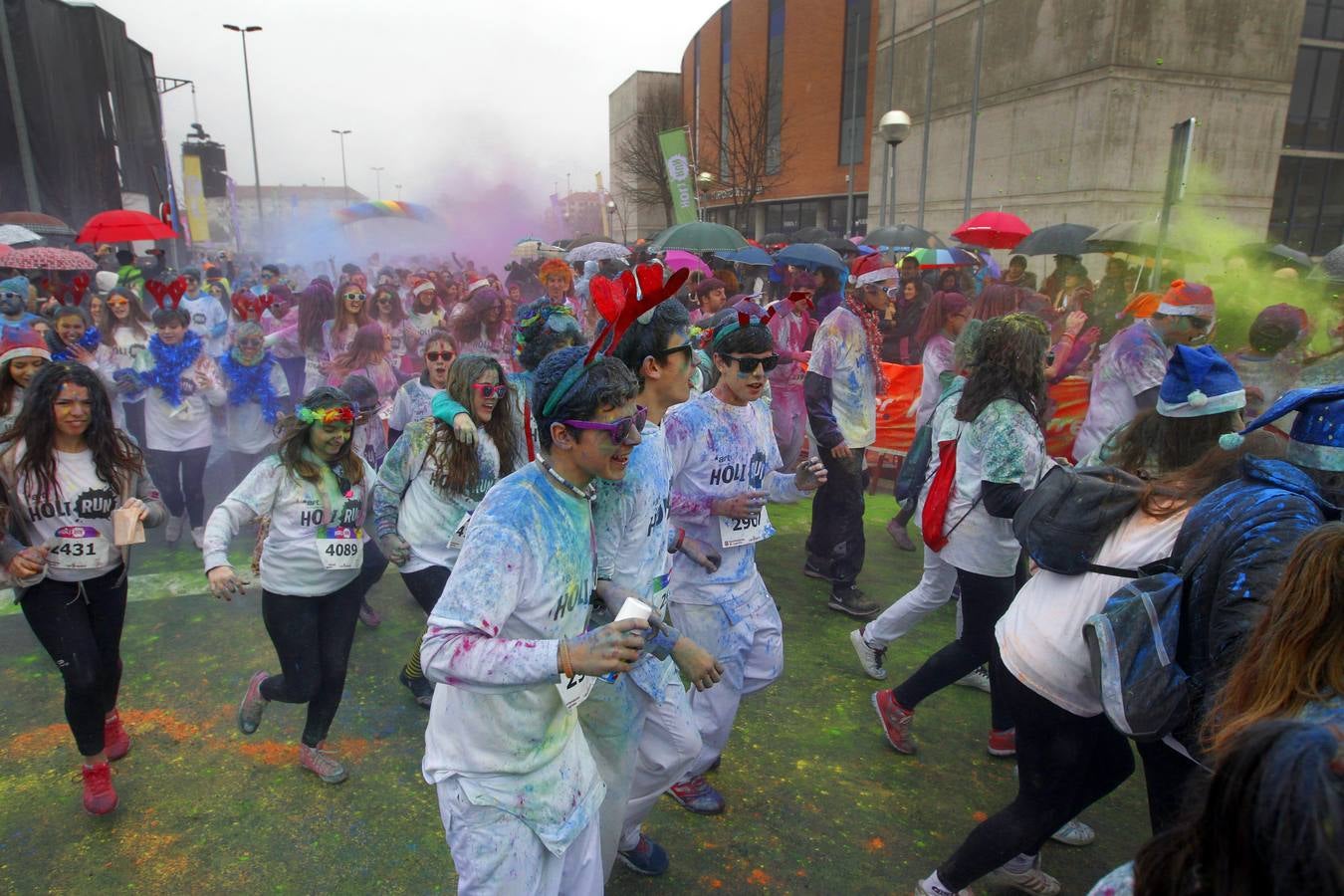 Logroño celebra la Holi Run (II)