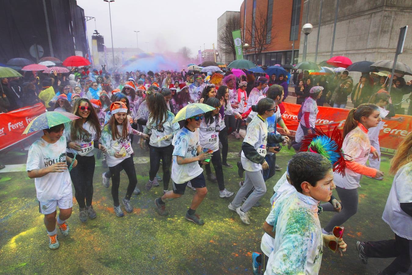 Logroño celebra la Holi Run (II)