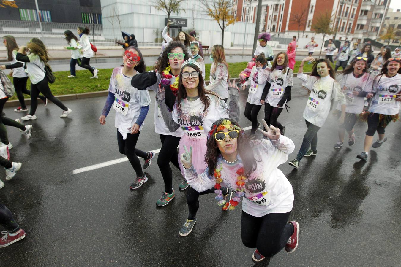 Logroño se llena de color con la Holi Run (I)