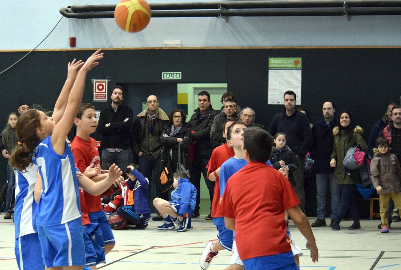 Lardero disfruta con las promesas del baloncesto