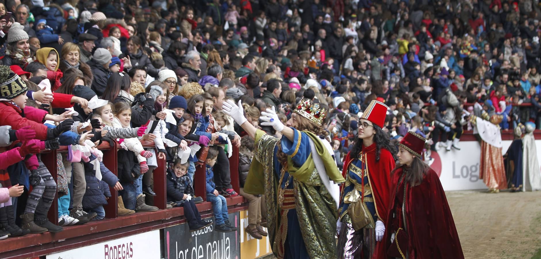 Los Reyes Magos llegan a Las Gaunas (I)