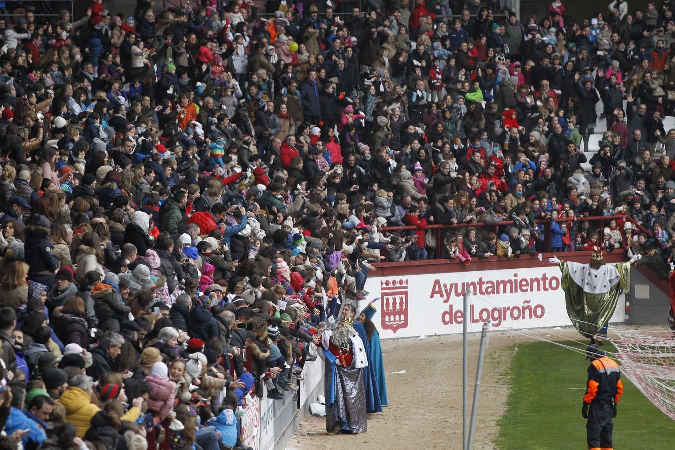 Los Reyes Magos llegan a Las Gaunas (I)