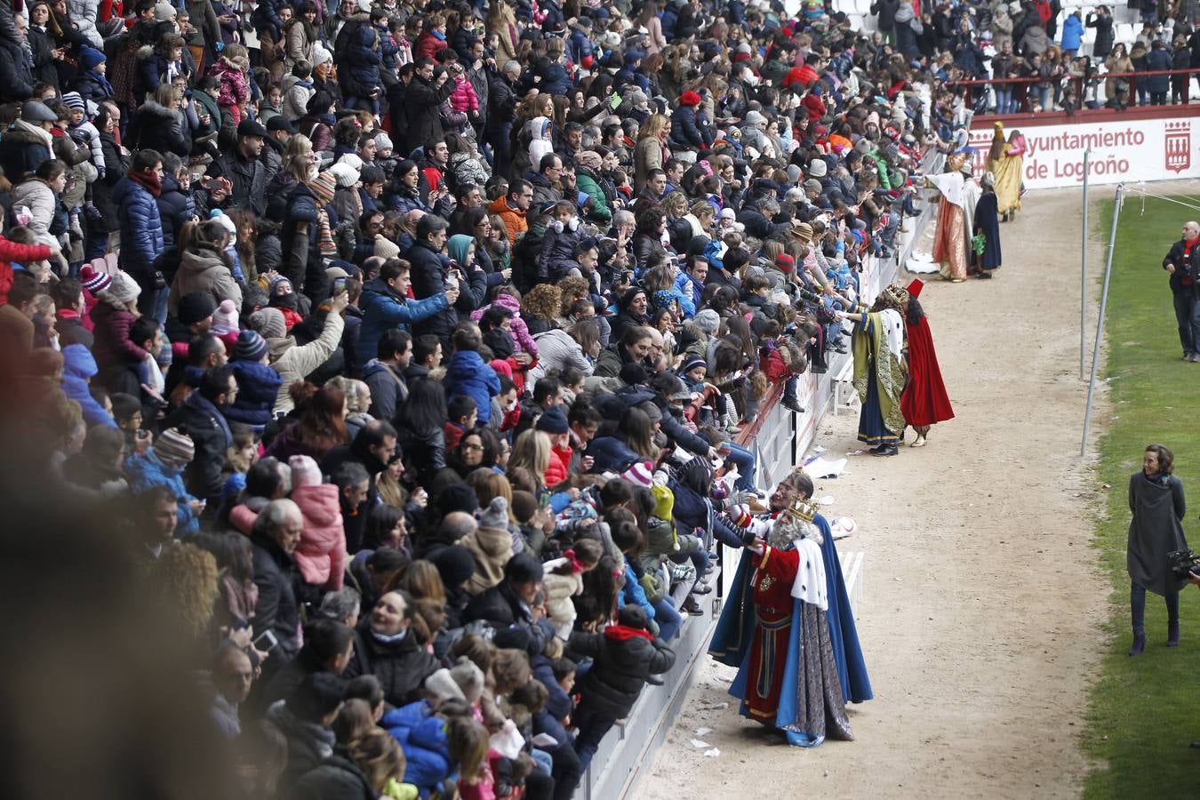 Los Reyes Magos llegan a Las Gaunas (I)