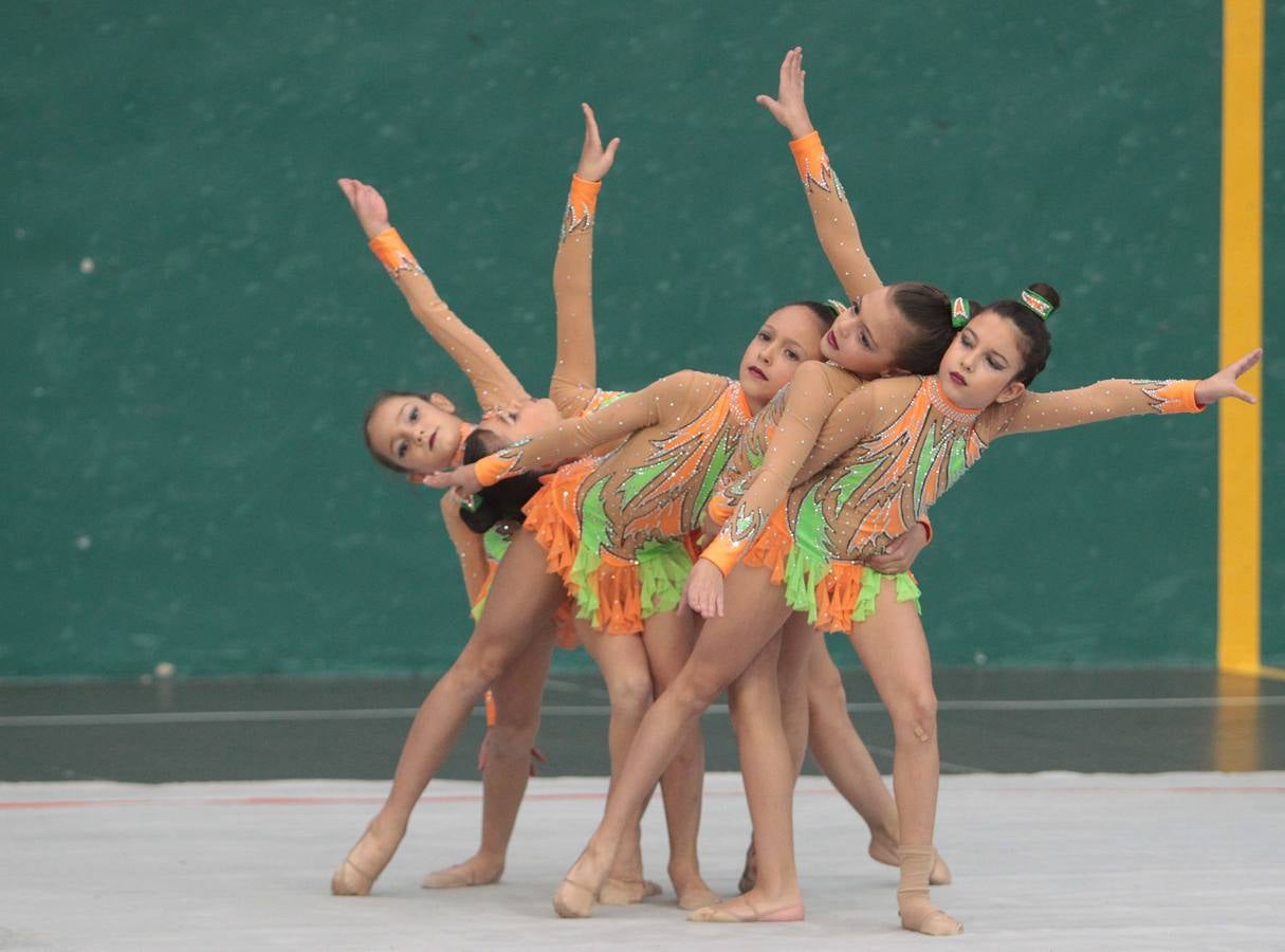 La gimnasia rítmica celebra una jornada de exhibición